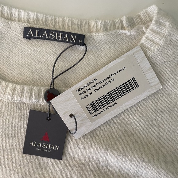 NWT Alashan 100% Merino Wool Distressed Crewneck Sweater Ivory Sz M Quiet Luxury - Picture 3 of 11